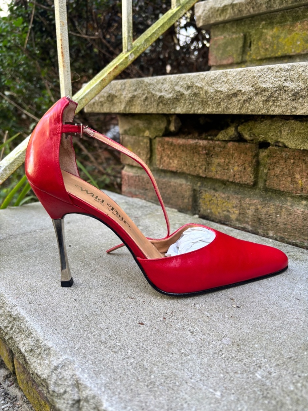 Y2K Wild Pair "Cindy" Red Leather Ankle Strap Stiletto Heels Sz. 10B